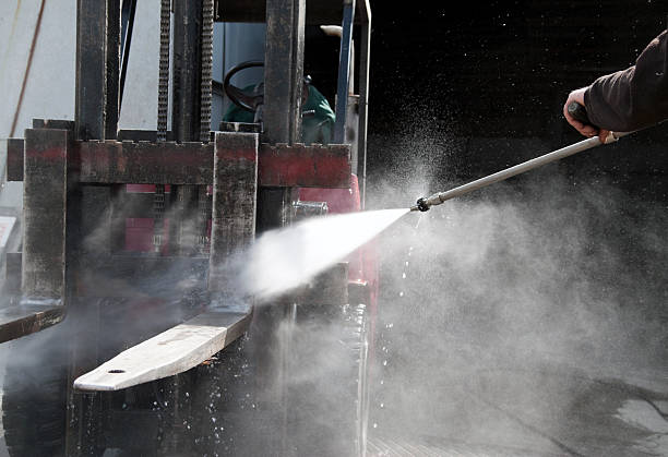 Why Choose Our Certified Pressure Washing Experts for Your Project Needs in Hartford, SD?